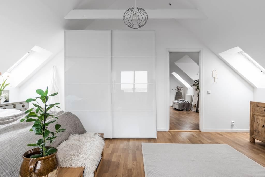 Lågupplöst Master bedroom med lyxiga ytor...