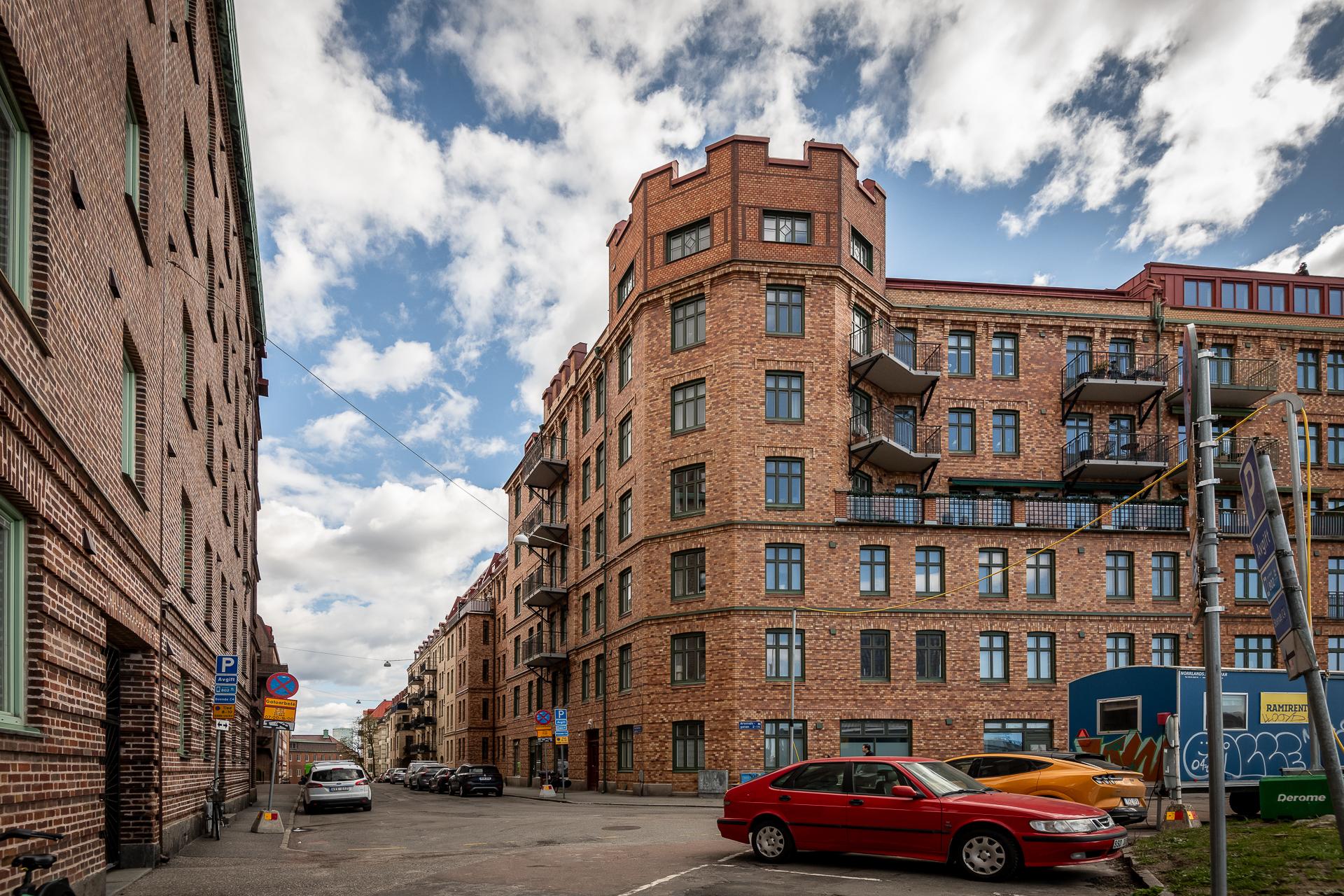 Pampig fastighet från förra sekelskiftets början