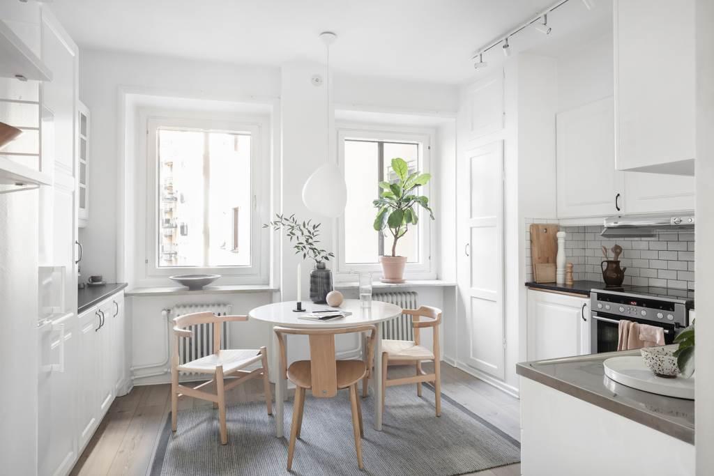 Stort sällskapskök med plats för många