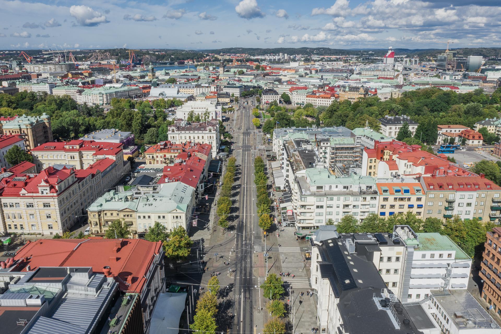 Avenyn nås på knappa 5 minuter