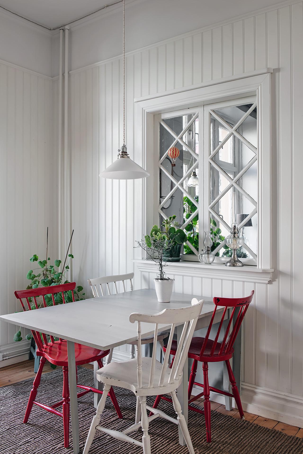 Här finns plats för ett bord för 4-6 personer
