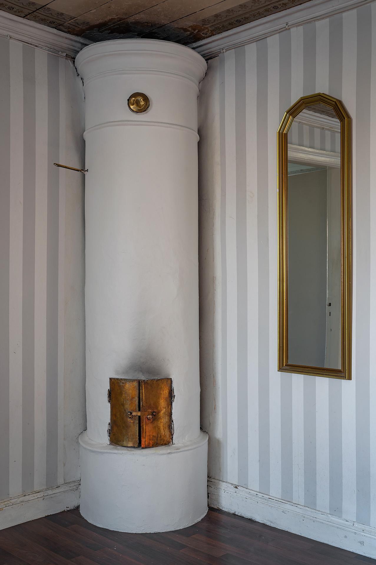 Samtliga eldstäder bör kontrolleras innan användning