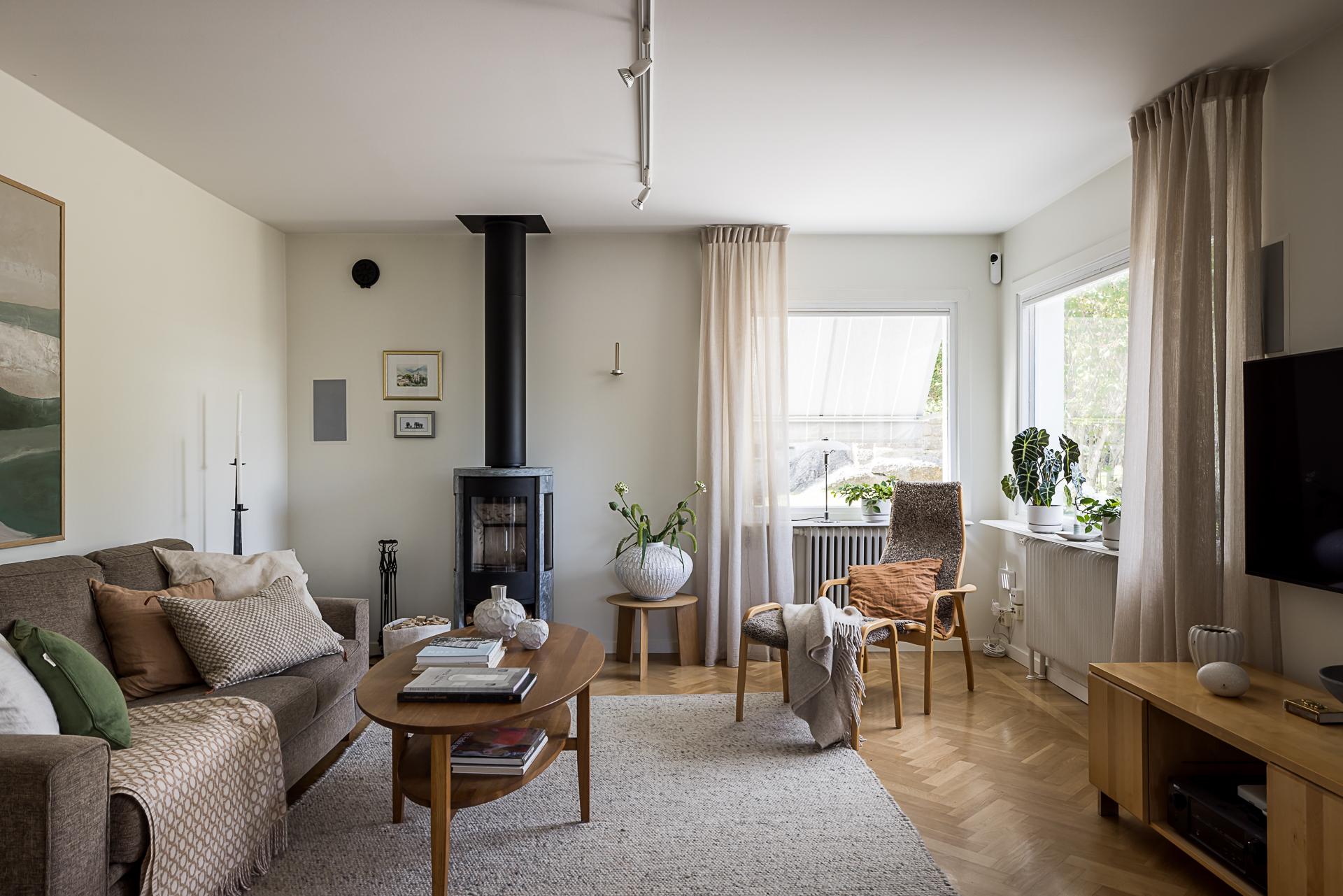 Härligt ljus i vardagsrummet