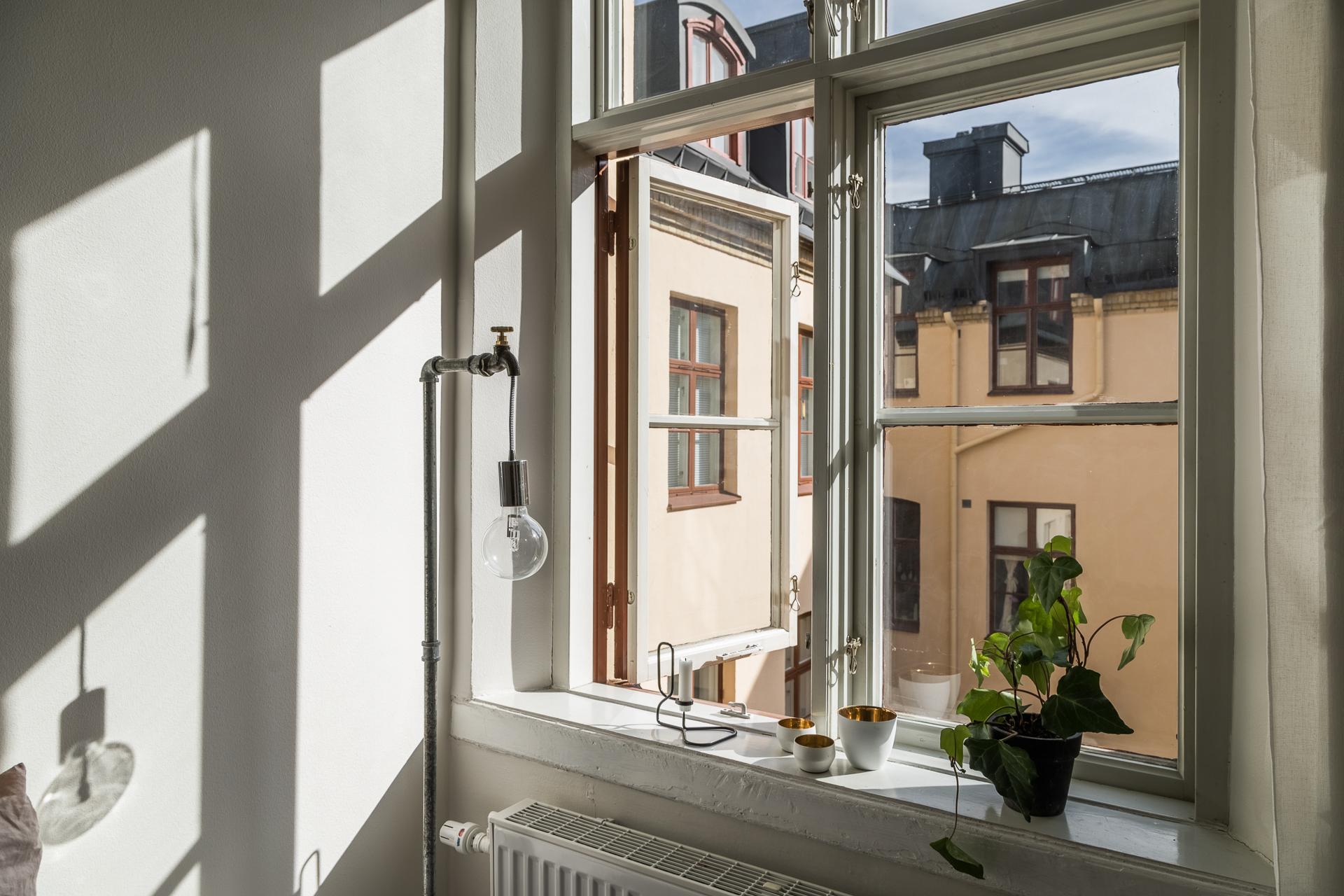 Tvåglasfönster och tunna karmar - precis som det ska vara
