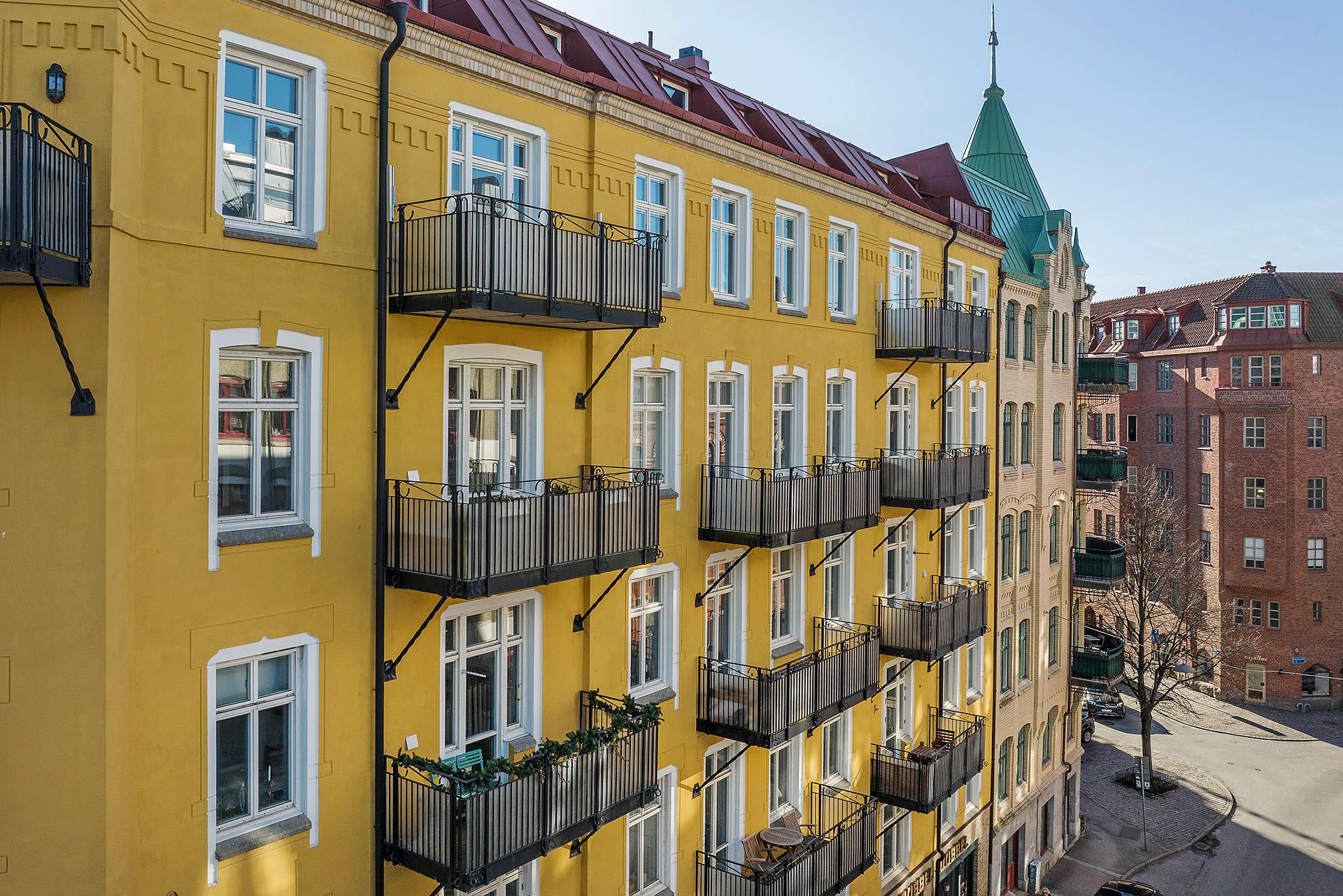 En av dessa balkonger kan bli din!