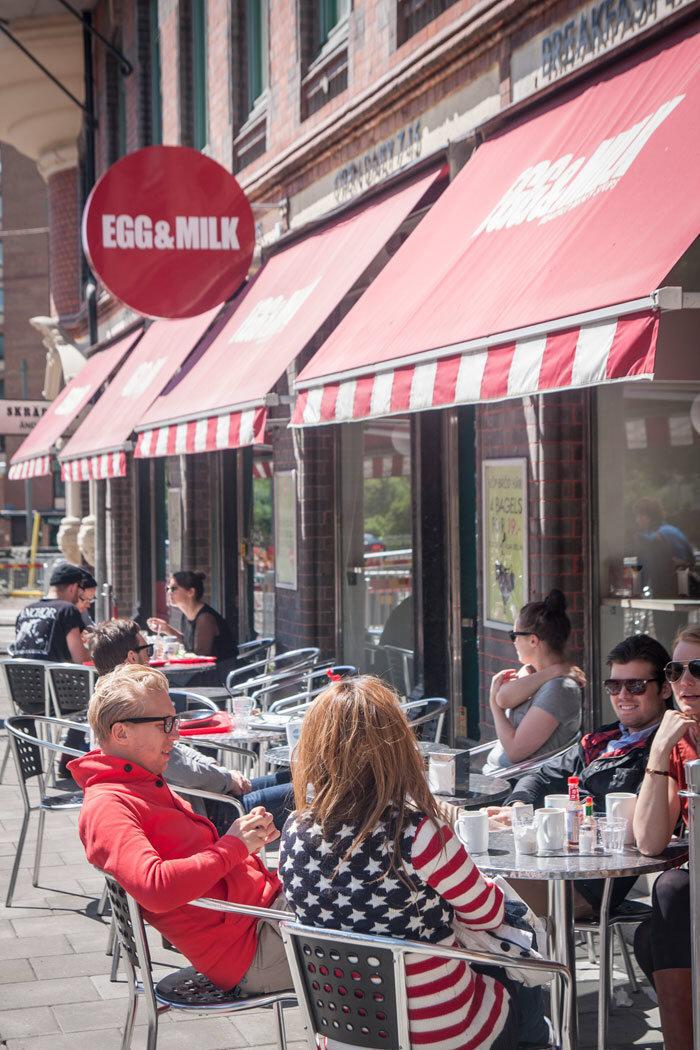 Lågupplöst Njut av en god brunch på Egg & Milk