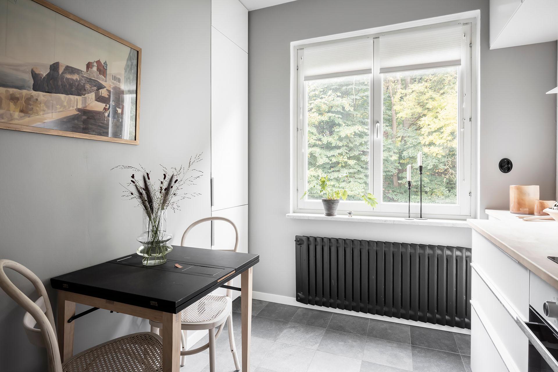 Här ryms en matlplats för två lätt och ledigt
